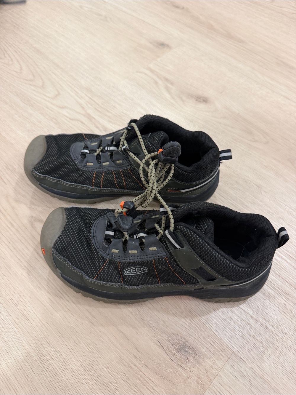 Keen 2 Black Athletic Lace-Up Sneakers with Olive Accents